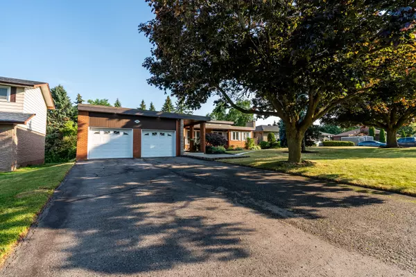 Ajax, ON L1T 2Y7,83 Sherwood RD E