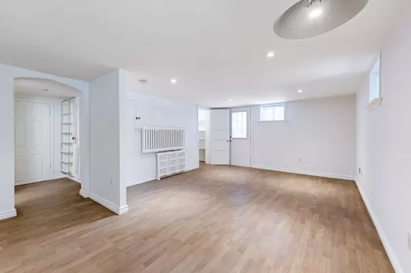 Toronto E03, ON M4C 3A1,620 O'Connor DR #Lower