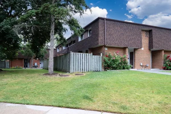 444 Silverstone DR #11, Toronto W10, ON M9V 3K8