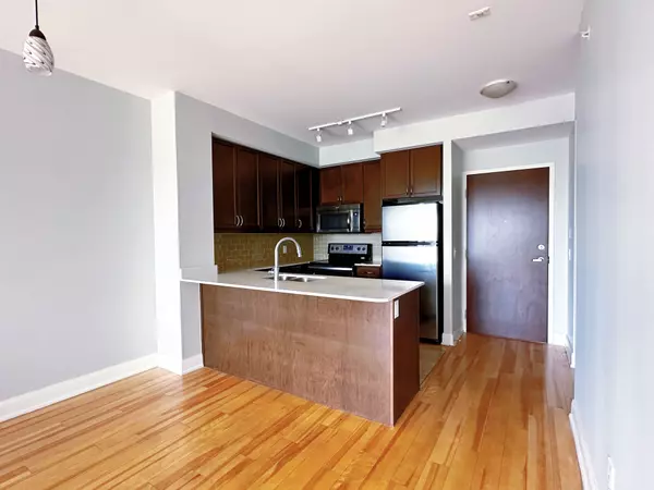 Oakville, ON L6H 0E9,2480 Prince Michael DR #216