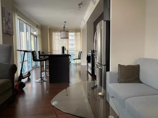Toronto W06, ON M8V 0A5,16 Brookers LN #2108