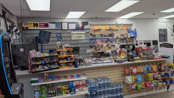 Niagara Falls, ON L2E 4B6,4623 VICTORIA AVE
