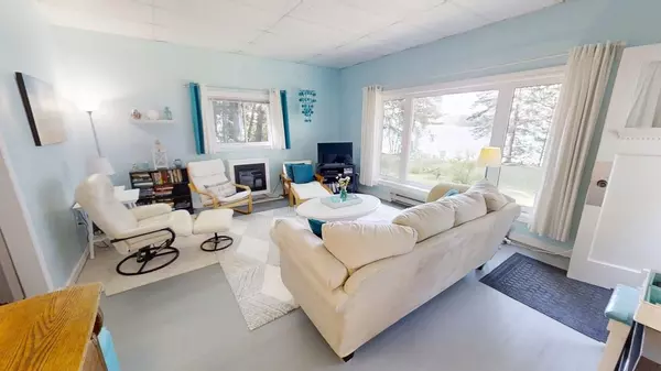 Lake Of Bays, ON P0A 1H0,1060 - 6 Seabreeze RD