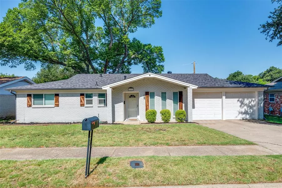 1133 Irwin Drive, Hurst, TX 76053
