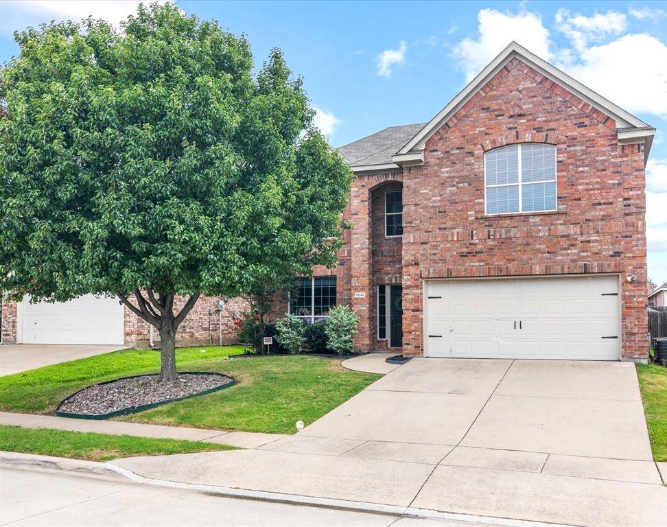 9545 Willow Branch Way, Fort Worth, TX 76036