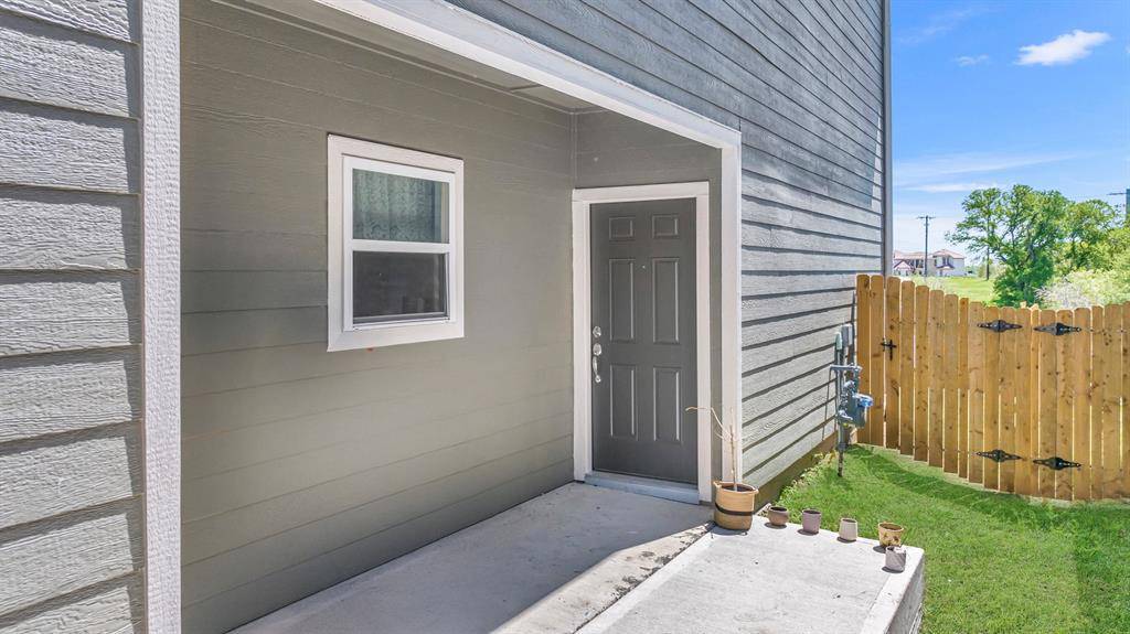 Princeton, TX 75407,207 Marsh Lane