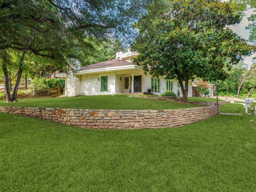 215 Tharp Drive, Highland Village, TX 75077