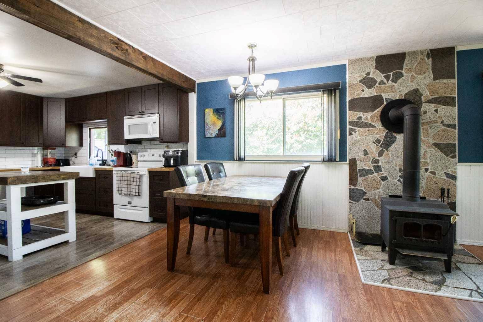 Bowden, AB T0M0K0,2027 19 AVE