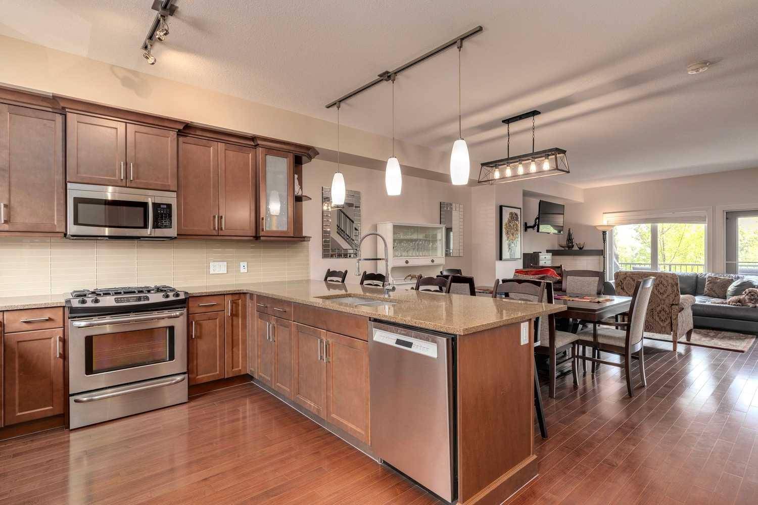 407 Valley Ridge MNR Northwest, Calgary, AB T3B 6C4
