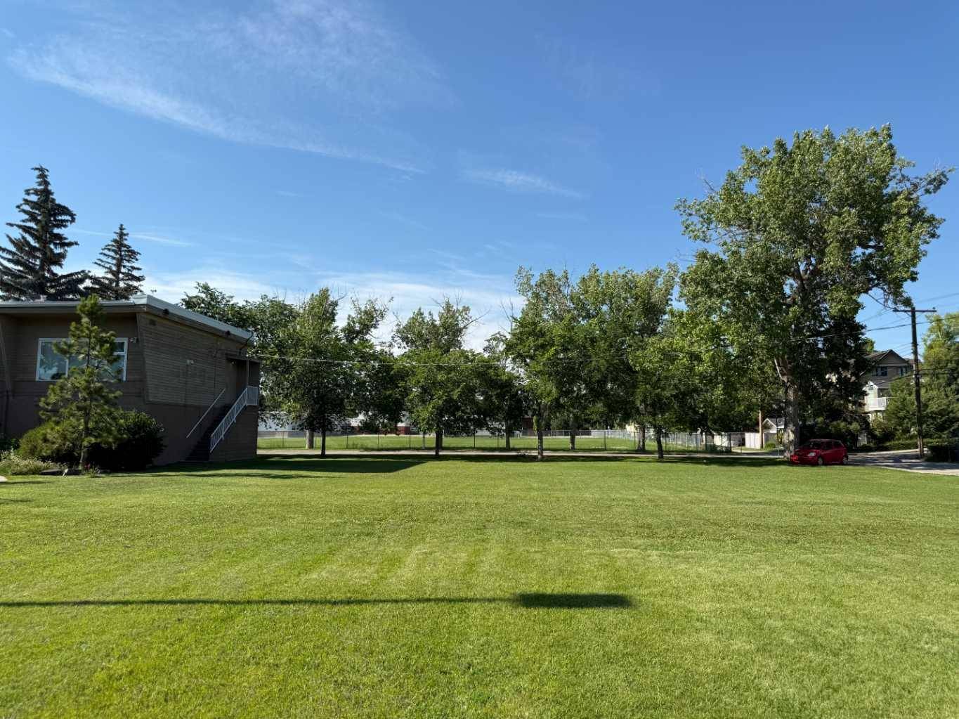 Calgary, AB T2M3J5,1125 7A ST Northwest