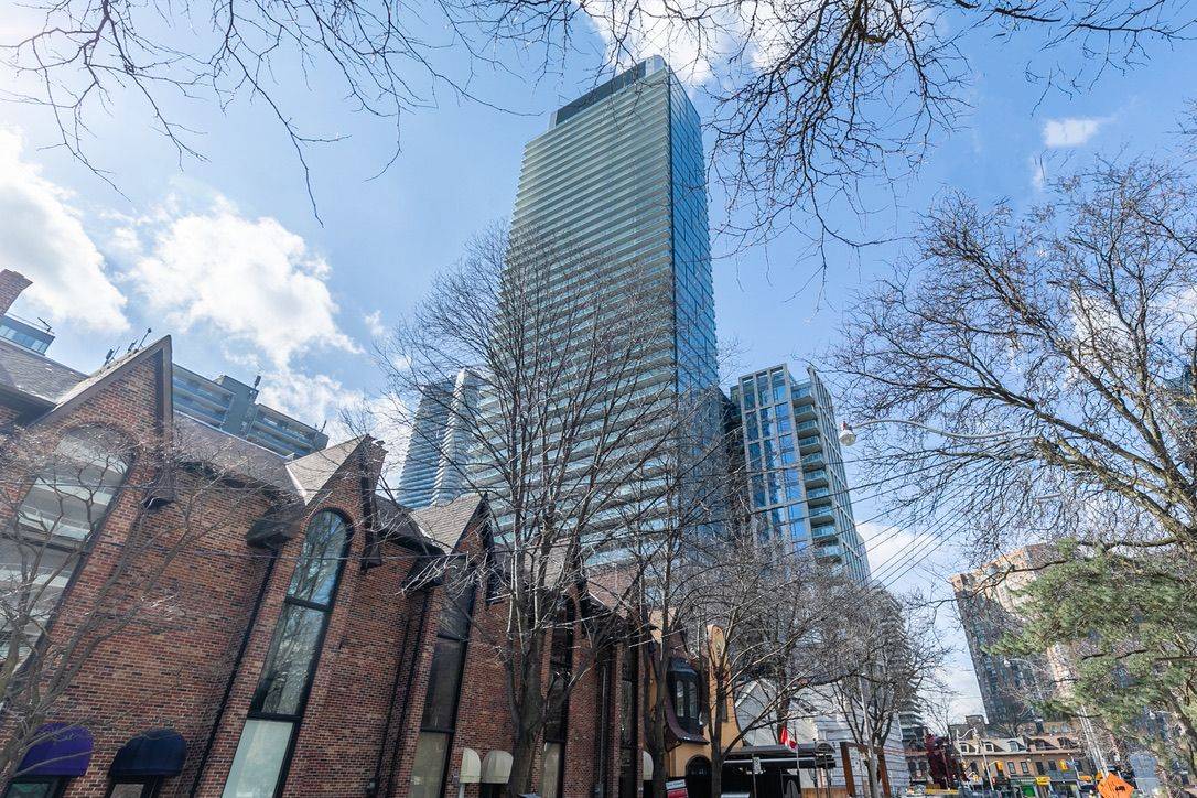 Toronto C08, ON M4Y 1L8,3 Gloucester ST #2108