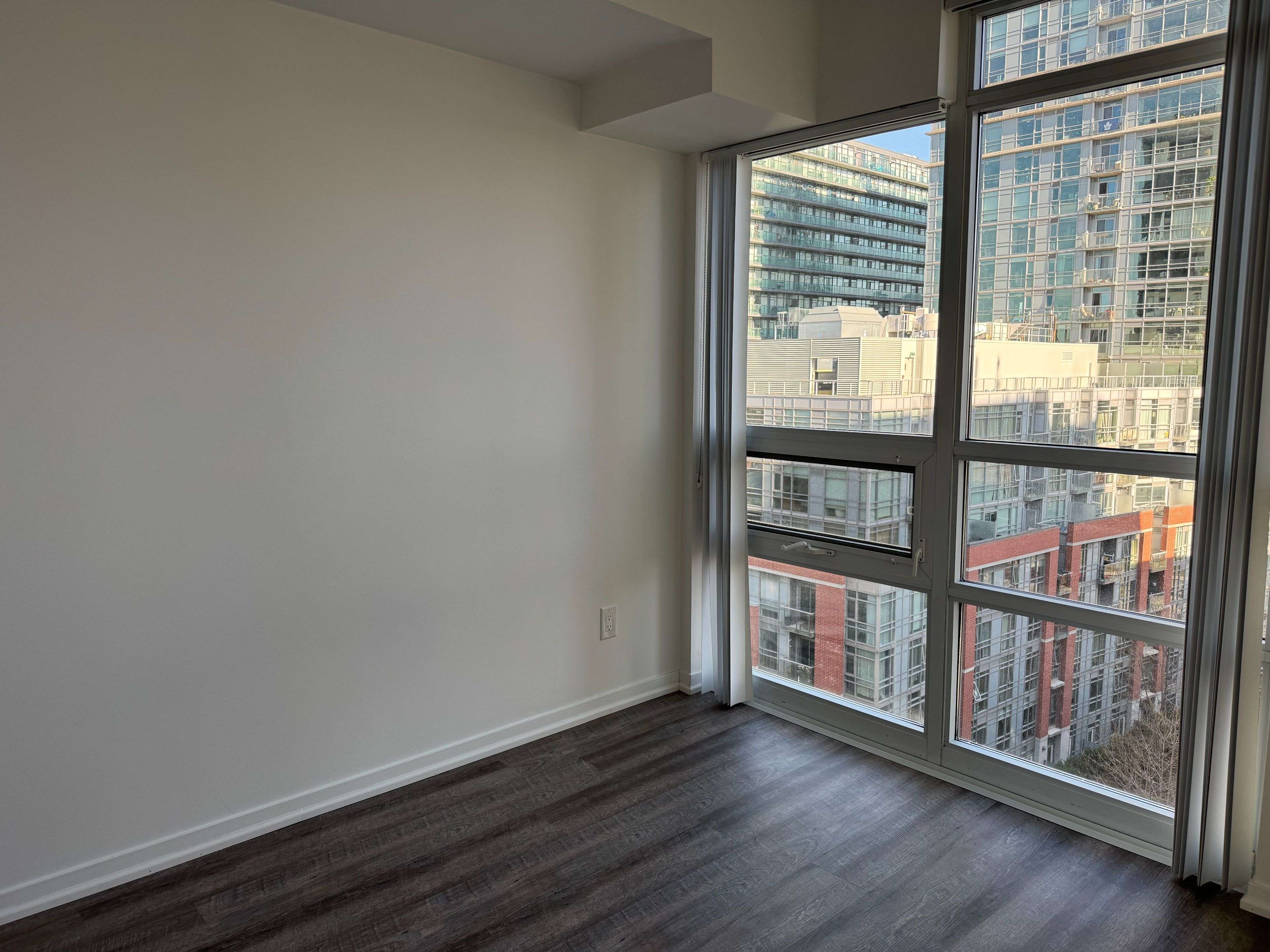 Toronto C01, ON M6J 0B1,68 Abell ST #1106