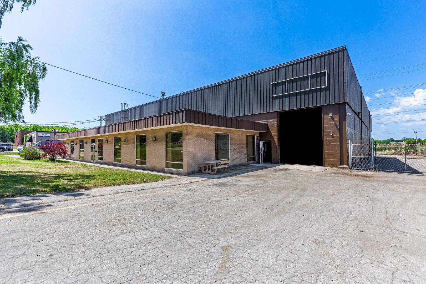Pickering, ON L1W 1Z6,890 Dillingham RD #Entire Building