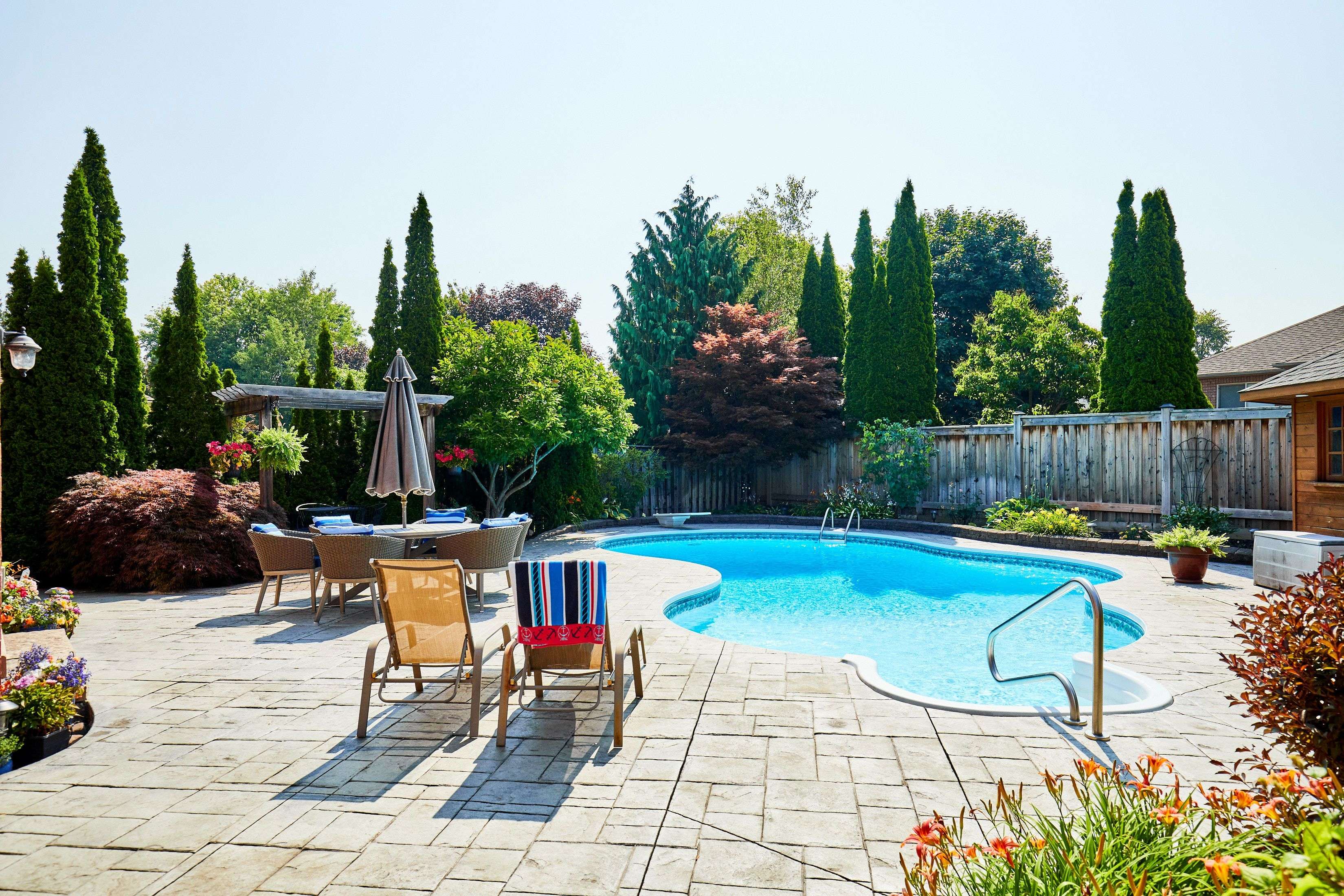 Whitby, ON L1R 2G2,7 Finnegan PL