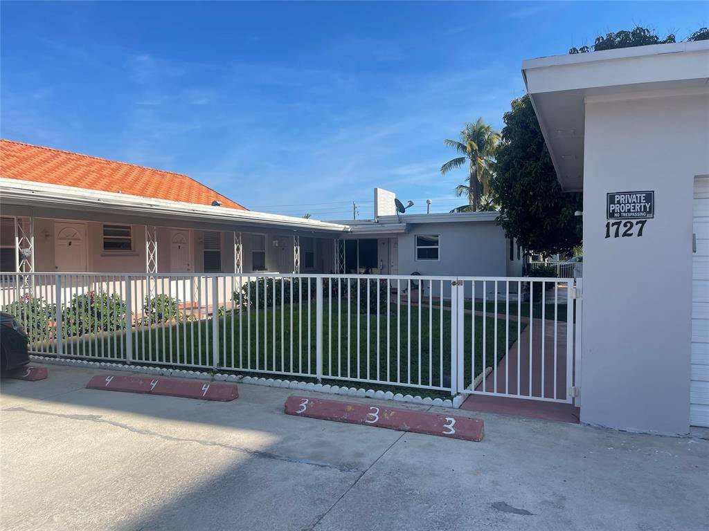 Hollywood, FL 33020,1727 Dewey St #3