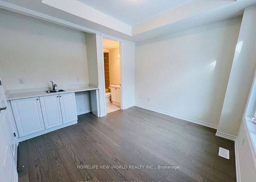 Markham, ON L6C 3L2,103 Thomas Frisby Jr. CRES