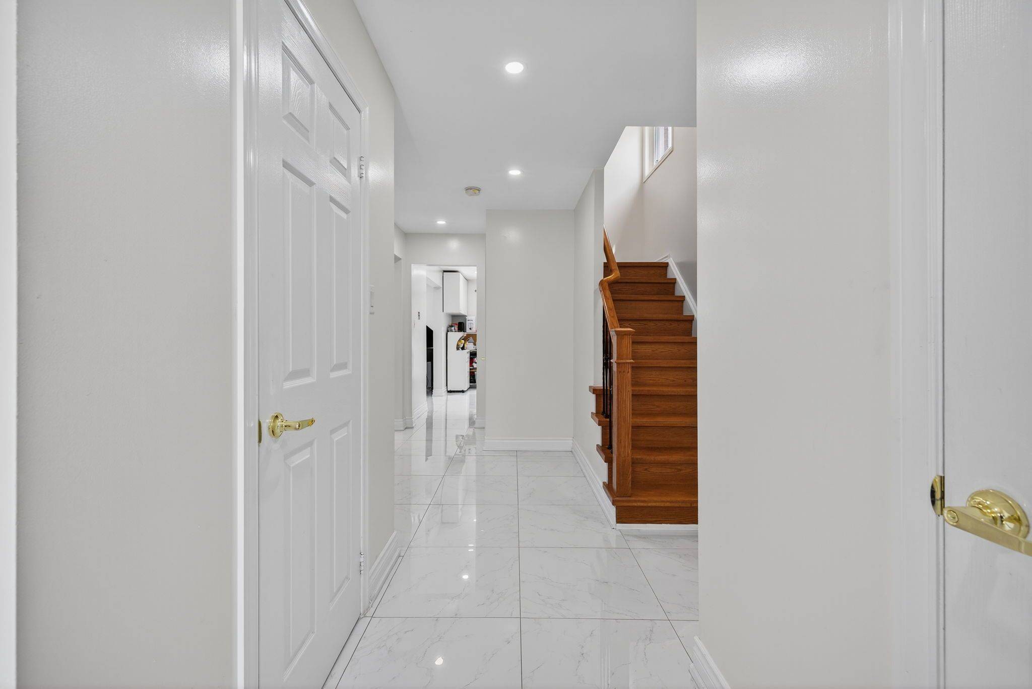 New Tecumseth, ON L0G 1W0,49 Mcknight CRES