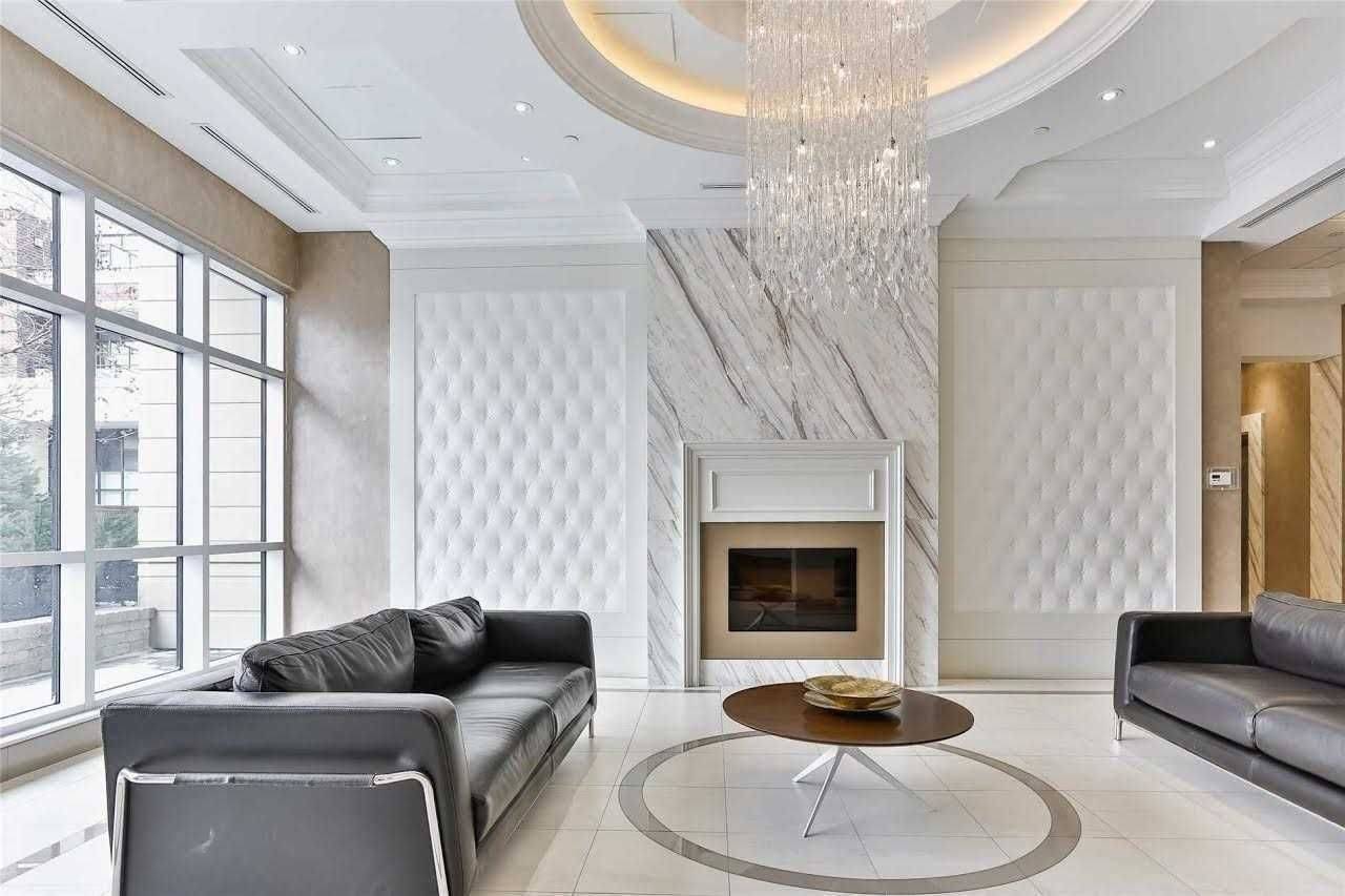 Vaughan, ON L6A 4Y1,2396 Major Mackenzie DR W #212