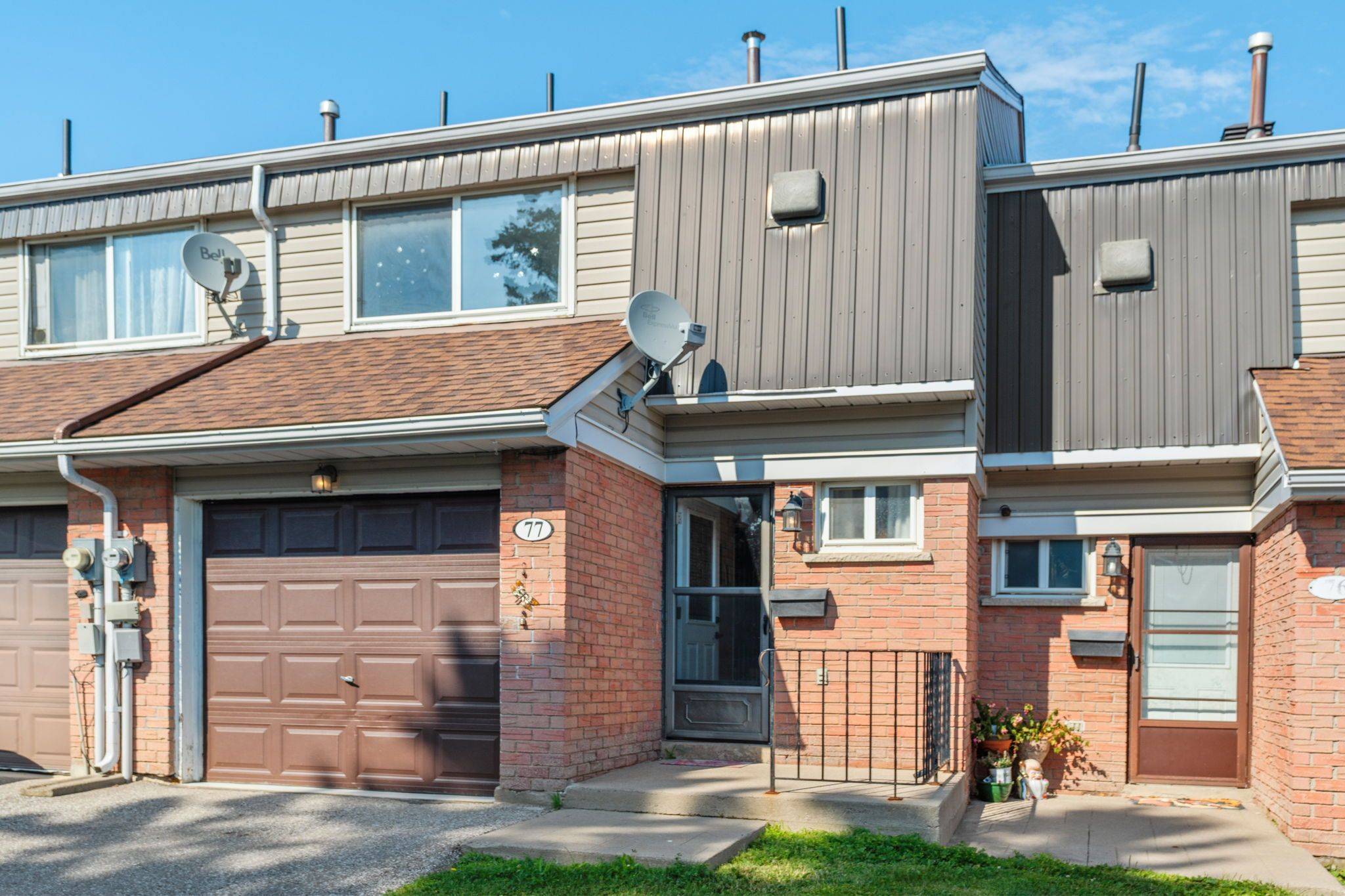 Midland, ON L4R 4R8,778 William ST E #77