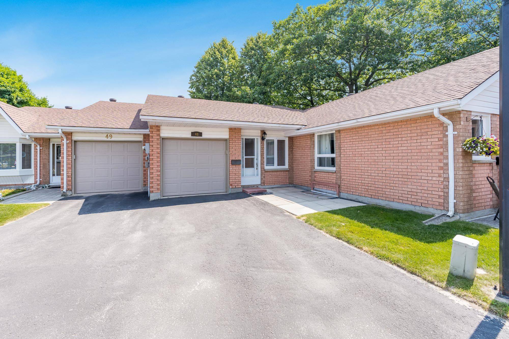 Midland, ON L4R 5B7,696 King ST #48