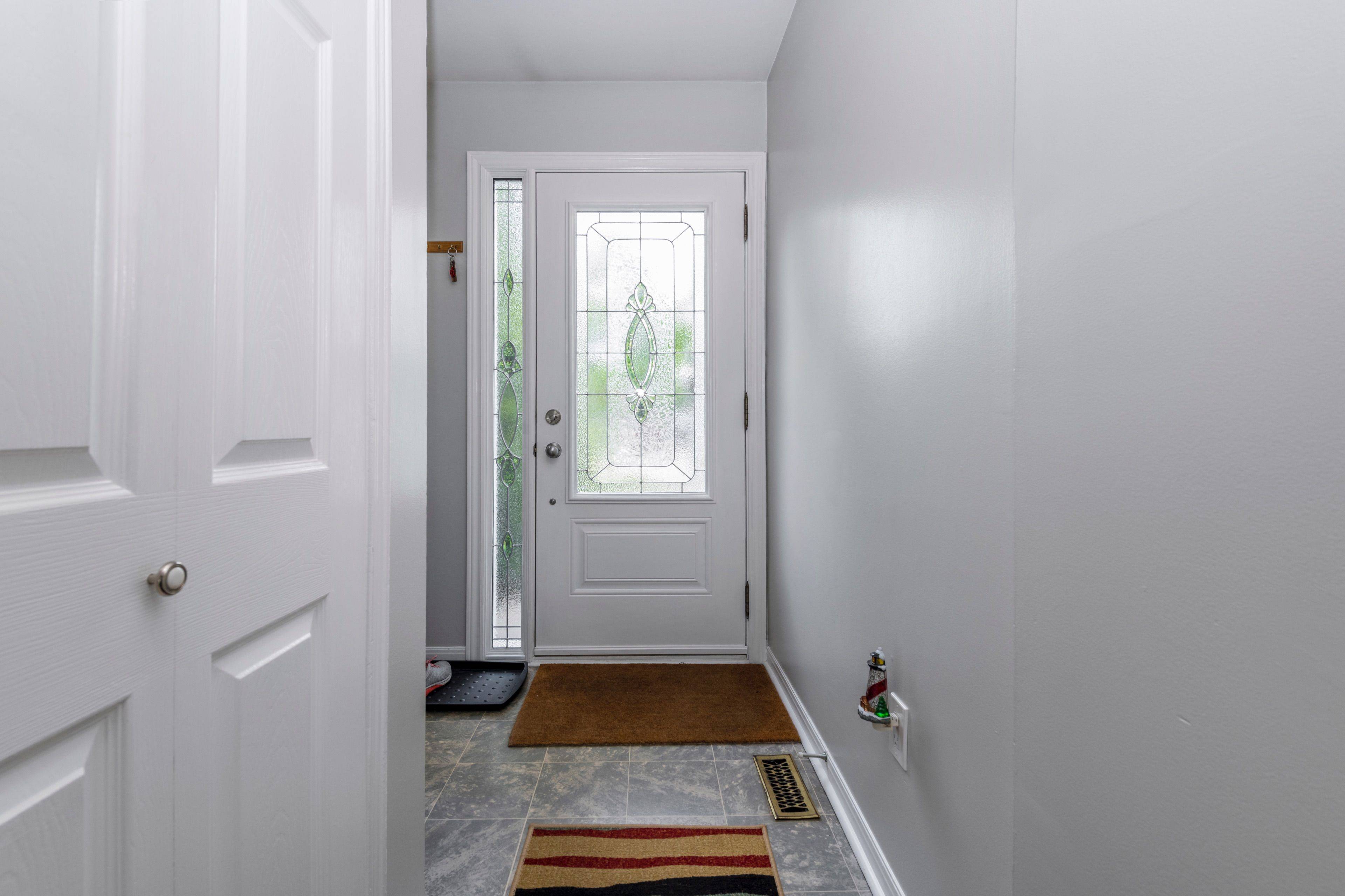 Barrie, ON L4N 4T7,88 Chaucer CRES
