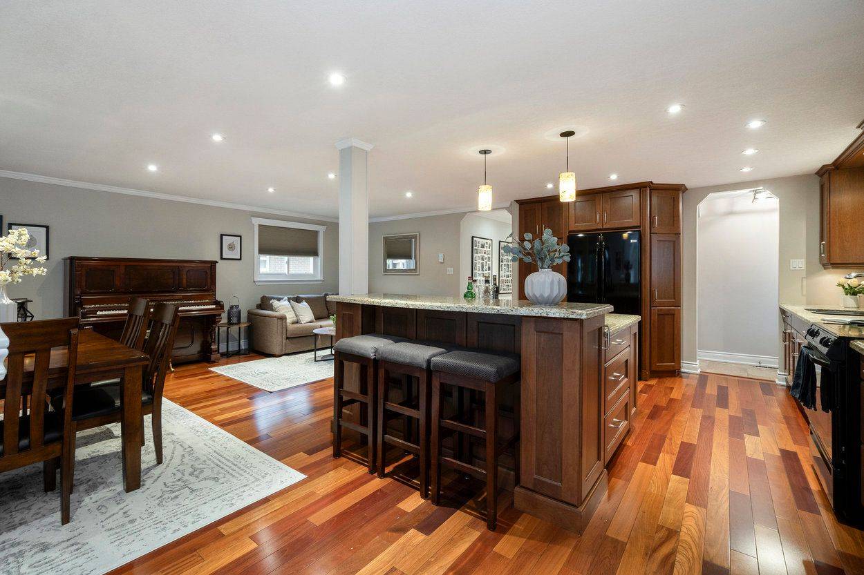 Halton Hills, ON L7G 1G1,34 Irwin CRES