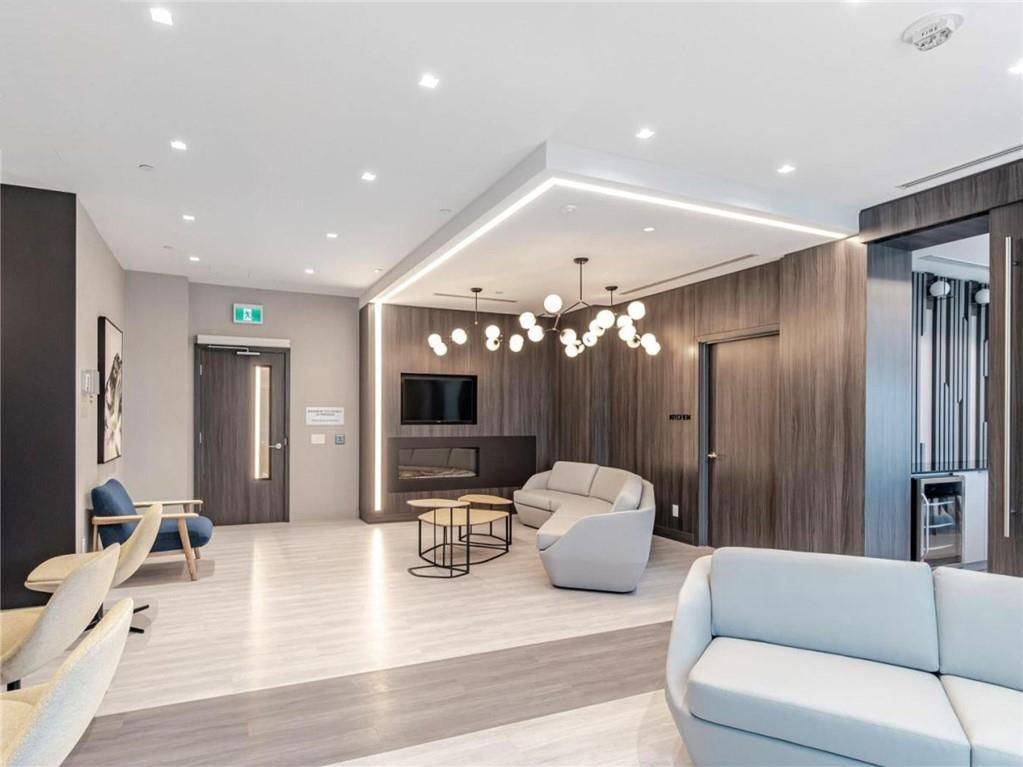 Toronto W08, ON M9B 0C9,30 Samuel Wood WAY #302