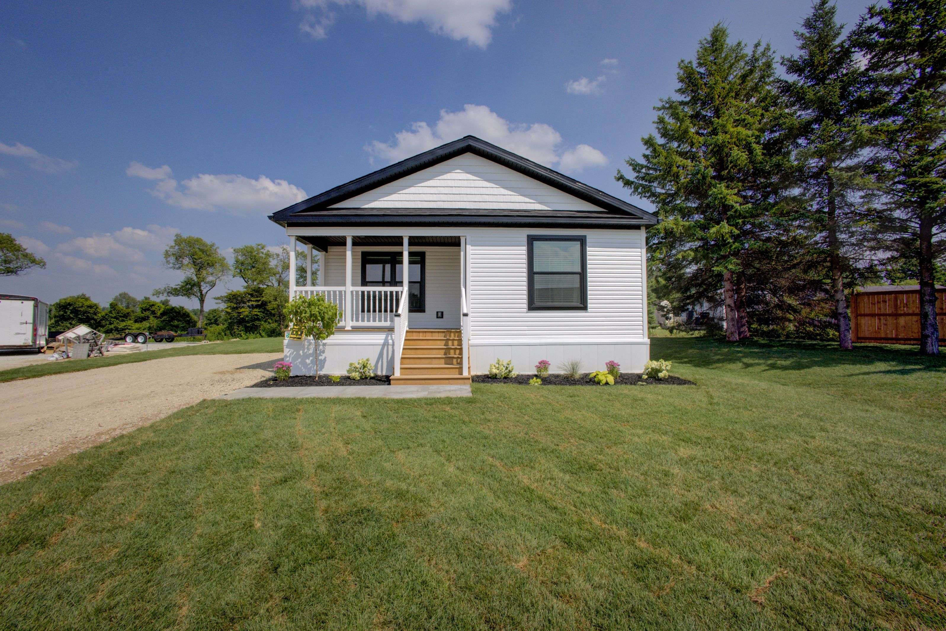 212 SPRUCE DR, West Grey, ON N4N 3B8