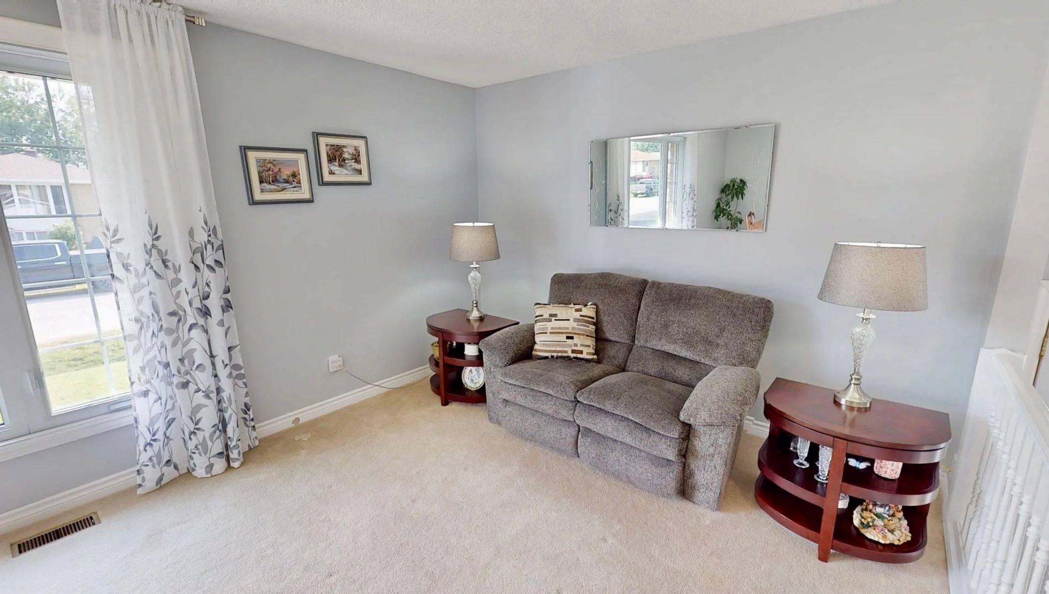 North Bay, ON P1A 1G1,35 Van Horne CRES