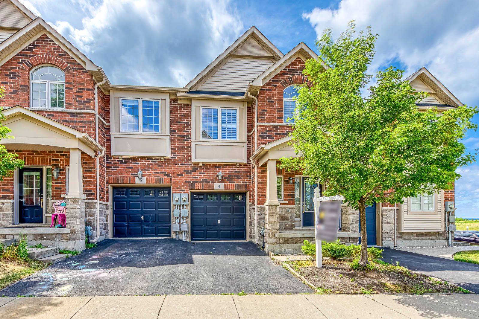 541 Winston RD #4, Grimsby, ON L3M 0C5