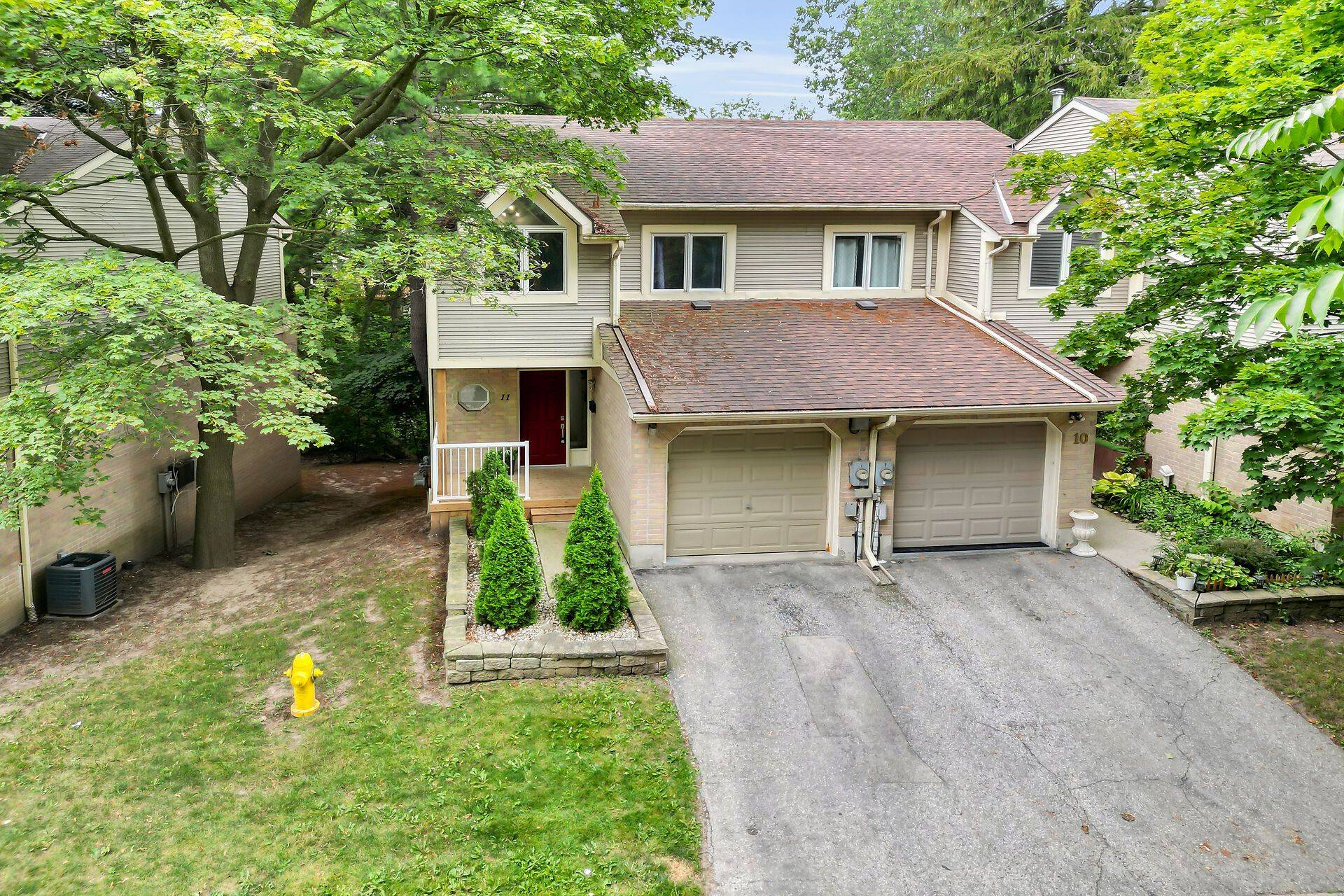 9 Ailsa PL #11, London South, ON N5Z 4Z6