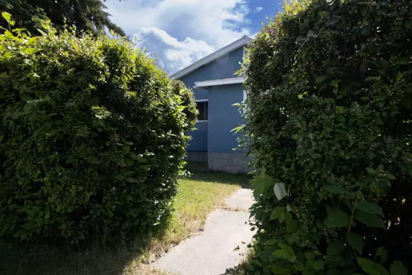 Bowden, AB T0M0K0,2027 19 AVE