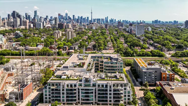 Toronto C02, ON M4V 3E3,380 Macpherson AVE #615