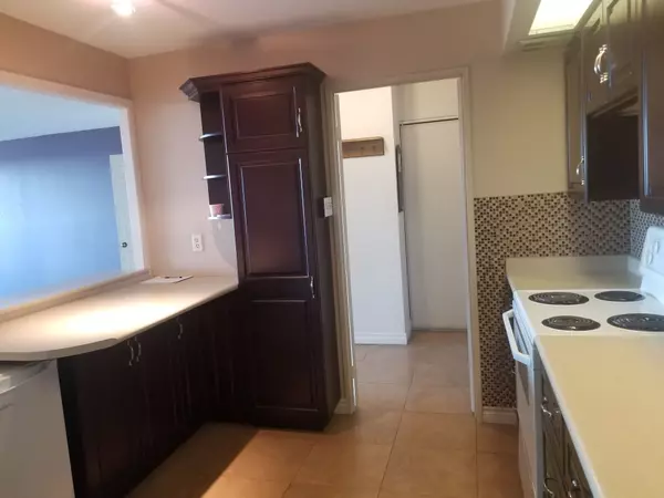 Toronto C07, ON M2N 6G8,33 Elmhurst AVE #2106