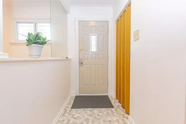 Toronto E07, ON M1S 2H6,12 Canham CRES