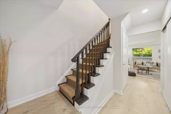Whitby, ON L1N 8X7,20 Schilling CT