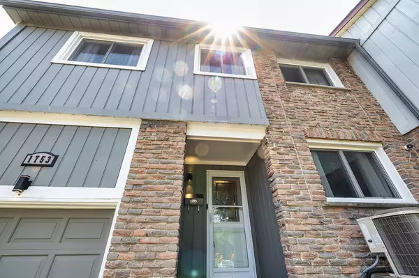 Pickering, ON L1V 2X8,1753 Foleyet CRES