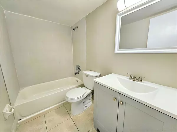 Fort Lauderdale, FL 33311,721 NW 3rd Ave #204
