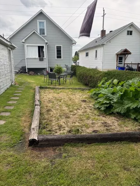 Timmins, ON P4N 4H8,66 Crescent AVE