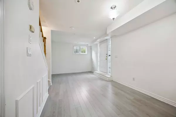Toronto W03, ON M6N 4C2,870 Jane ST #101