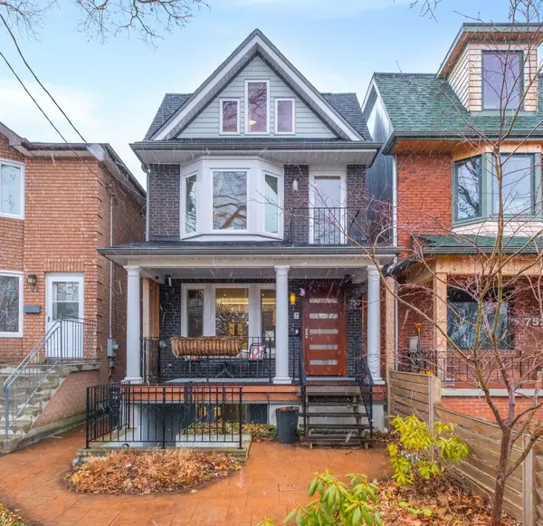 Toronto W02, ON M6G 3K3,750 Crawford ST