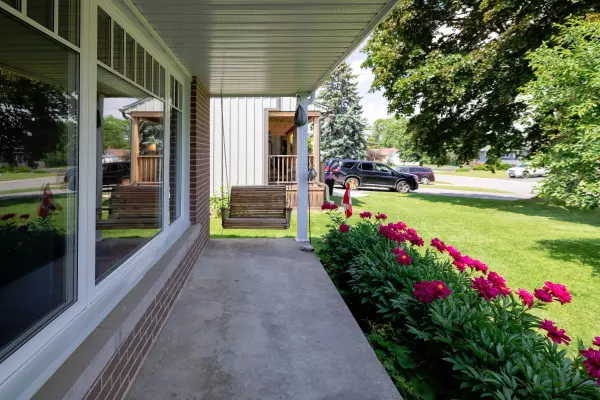 Kingston, ON K7M 4A6,323 Glen Cairn TER