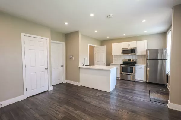 Hamilton, ON L8L 5S5,29 Ashley ST