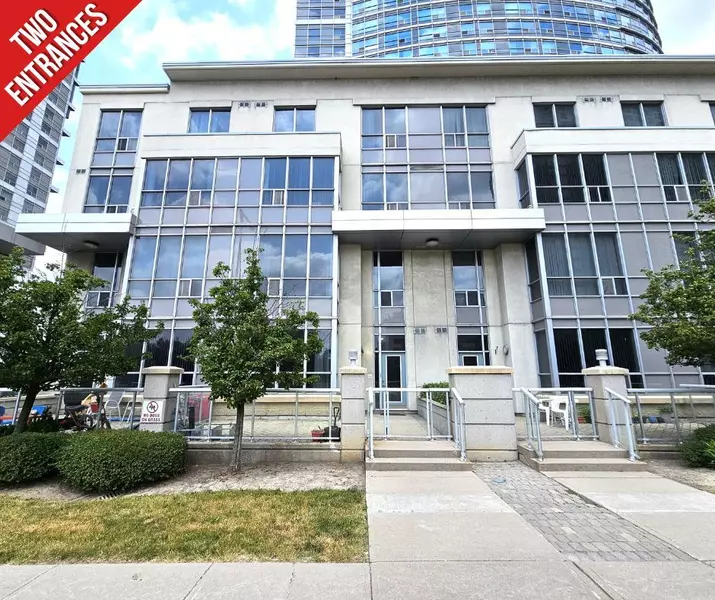 38 Lee Centre DR #TH120, Toronto E09, ON M1H 3J7