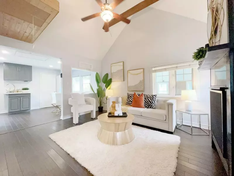 120 Sunset Beach RD, Georgina, ON L0E 1N0