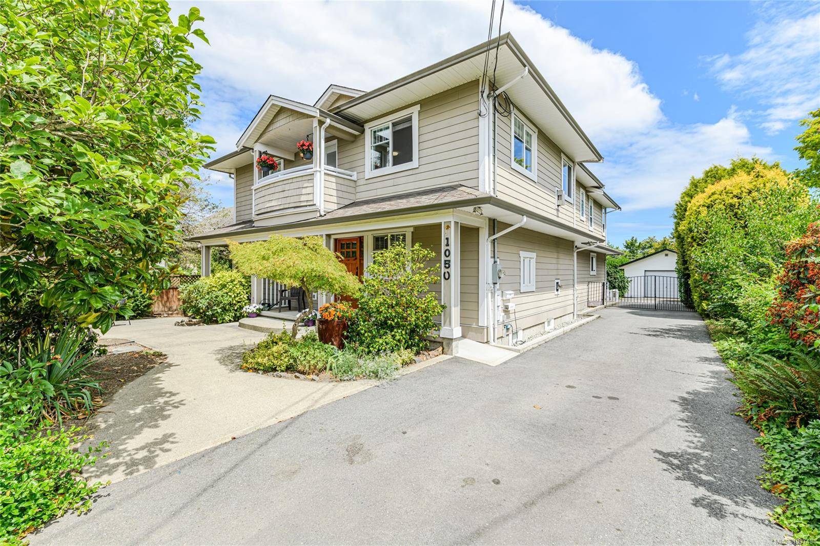 1050 Holmes St, Duncan, BC V9L 2C8