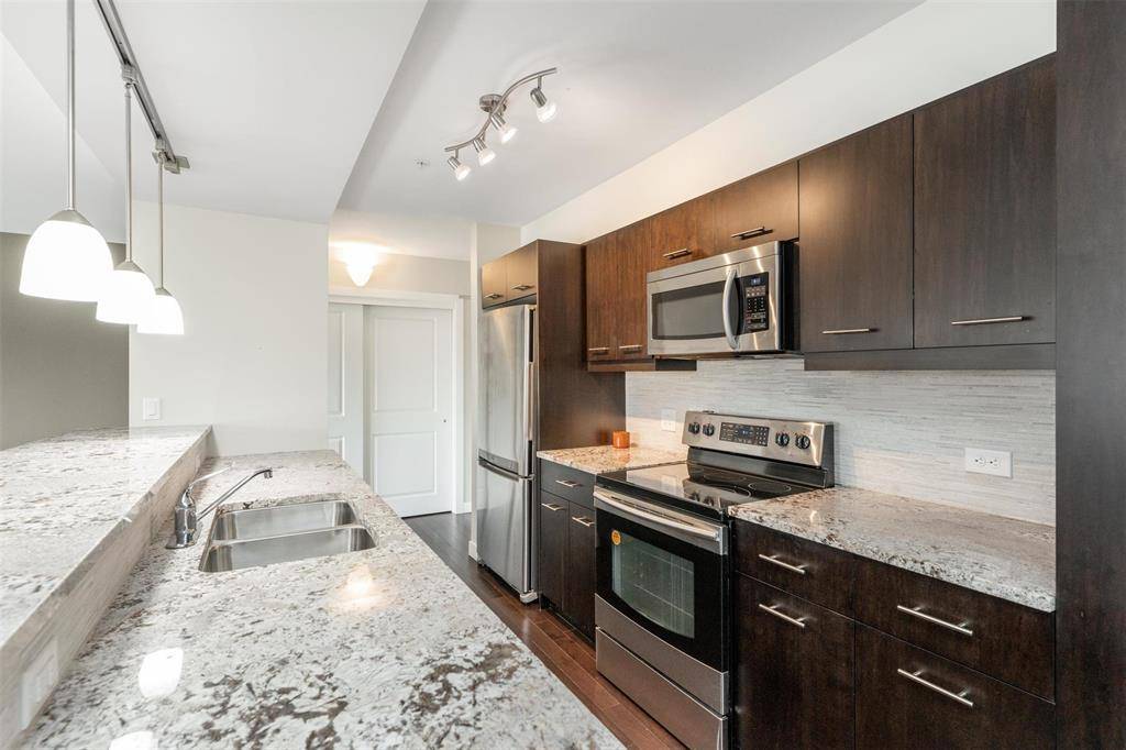 Winnipeg, MB R3Y 0R4,10 Linden Ridge DR