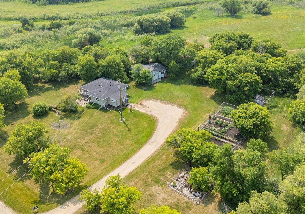 69110 212 HWY, Cooks Creek, MB R5M 0E3