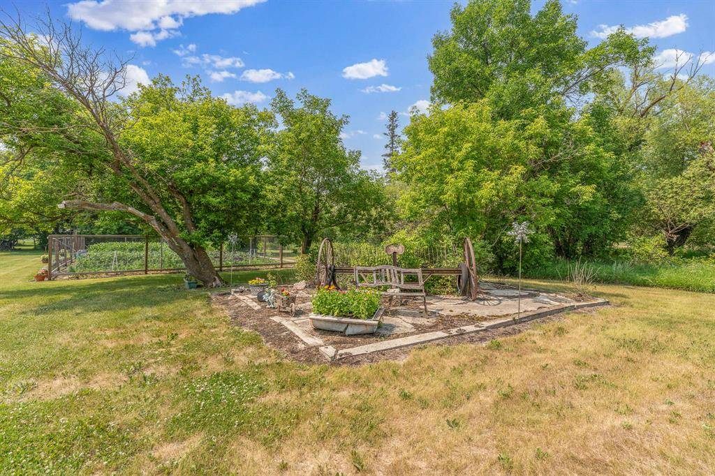 Cooks Creek, MB R5M 0E3,69110 212 HWY