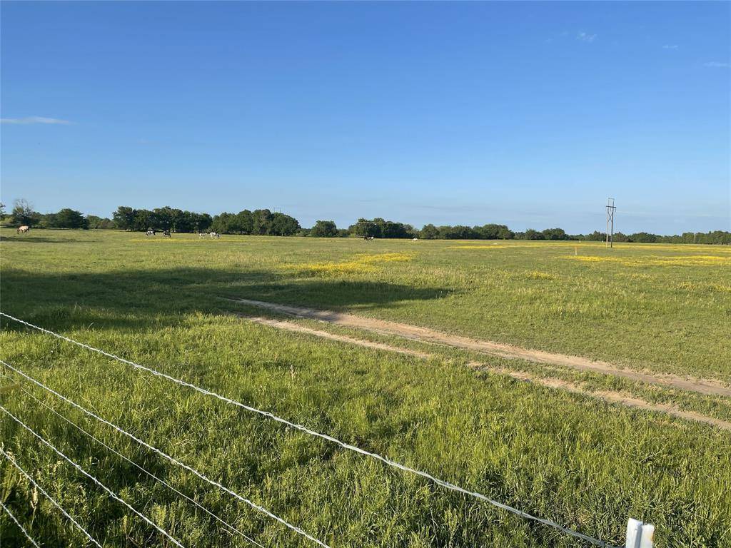 515 N Greenville St., Wolfe City, TX 75496
